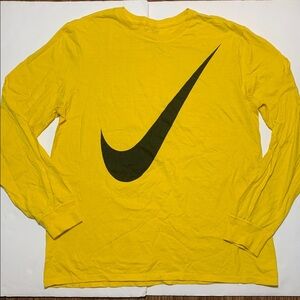 The Nike Tee Long Sleeve T Shirt Big Check Front Graphic Men’s Large